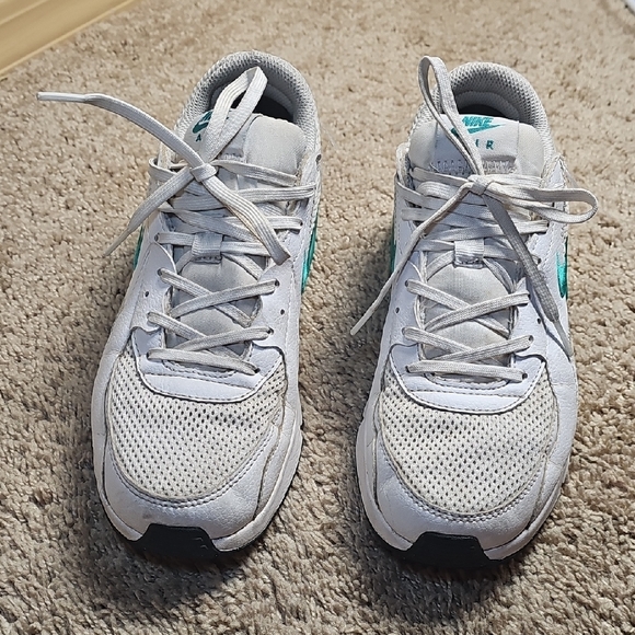 Nike Air Max Emcee Womens Size 8.5 Green Sneakers Tennis Shoes C11 - Picture 2 of 10